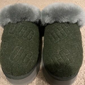 Ugg Women’s Disquette Felted Slipper.